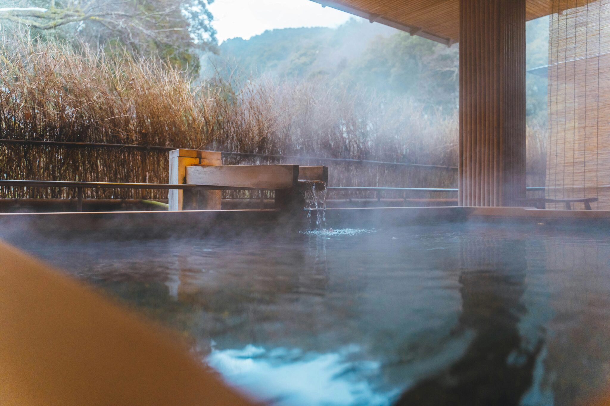 Kimono en un onsen: Tradición y bienestar en los pueblos termales de Kioto